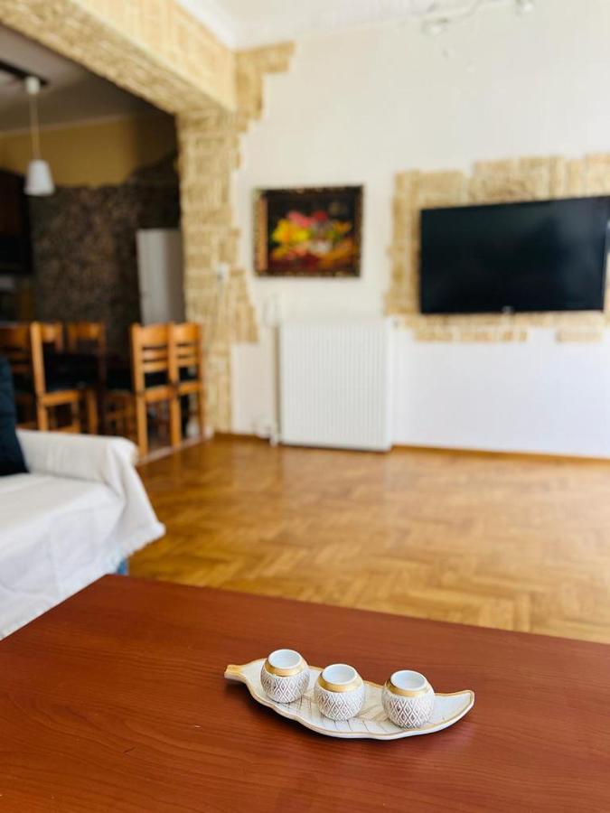 אתונה Neoclassical 2Bed In Kallimarmaro מראה חיצוני תמונה